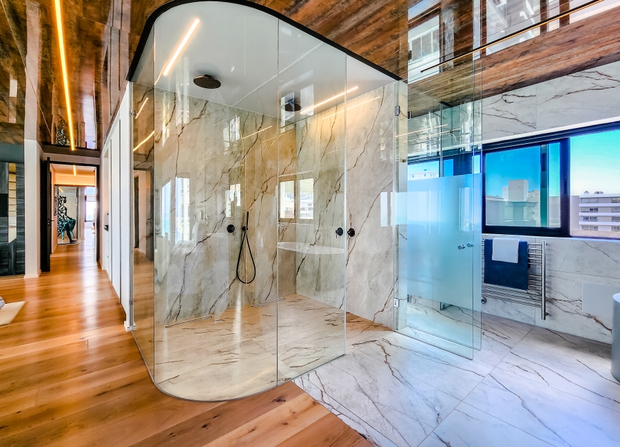 5 Bedroom Property for Sale in Sea Point Western Cape